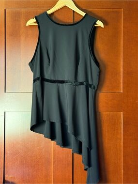 torrid Black Crepe & Velvet Trim Sleeveless Asymmetrical Peplum Top Size 1X